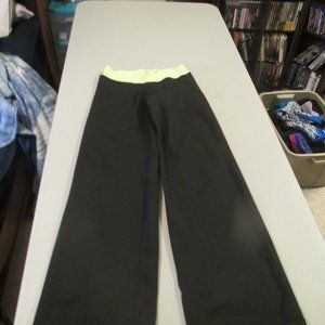 Black Triple Flip Pants Size 6 Tall